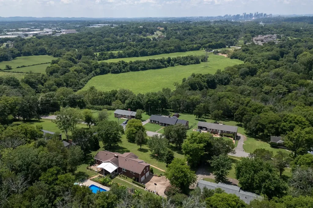 237 Craigmeade Drive Nashville TN 37214