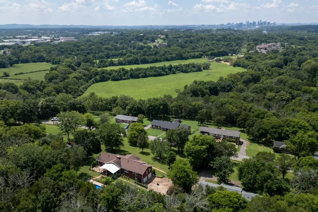 237 Craigmeade Drive Nashville TN 37214