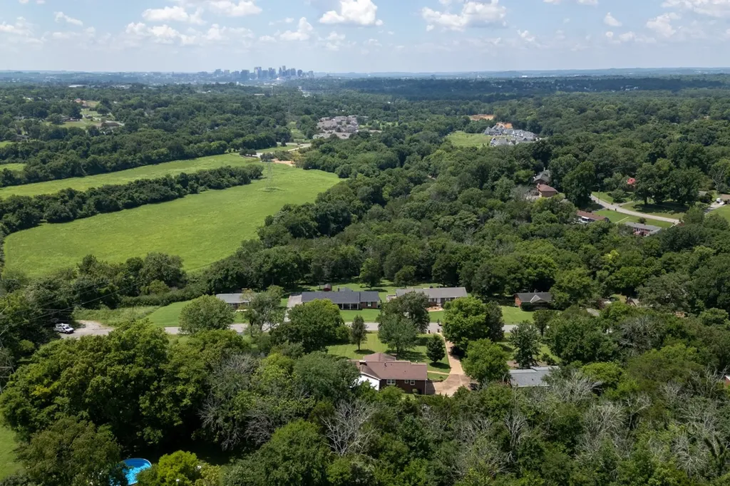 237 Craigmeade Drive Nashville TN 37214