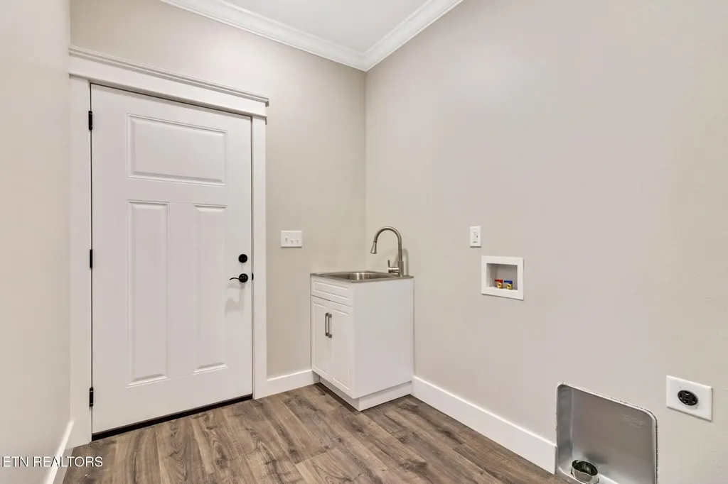 13 Norwich Terrace Crossville TN 38558