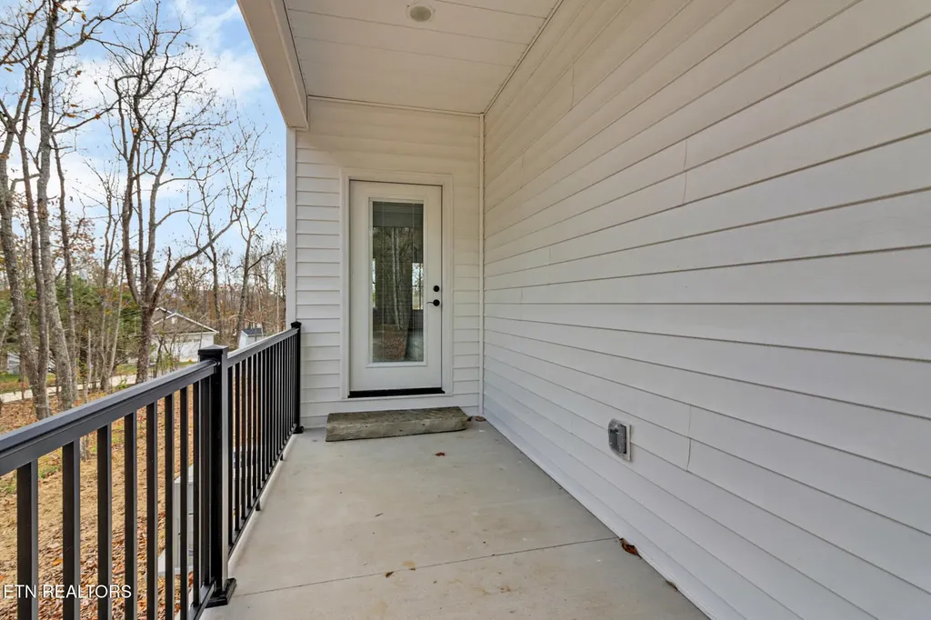 13 Norwich Terrace Crossville TN 38558