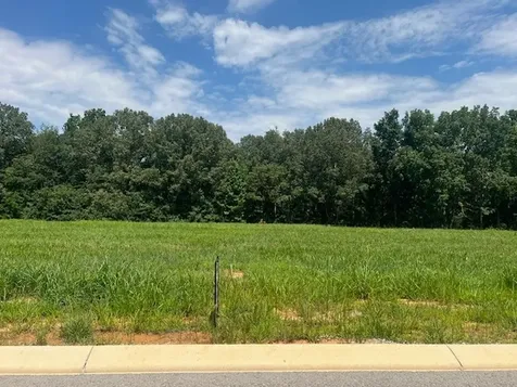 5 Summer Lake Winchester TN 37398