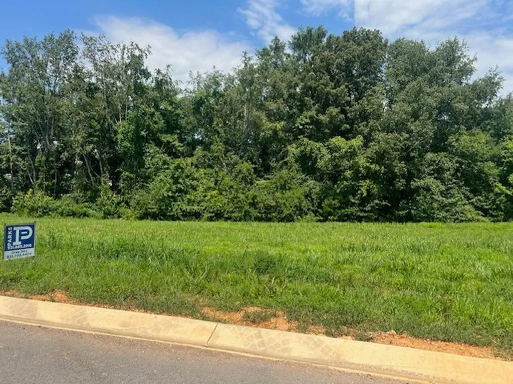 1 Summer Lake Court Winchester TN 37398