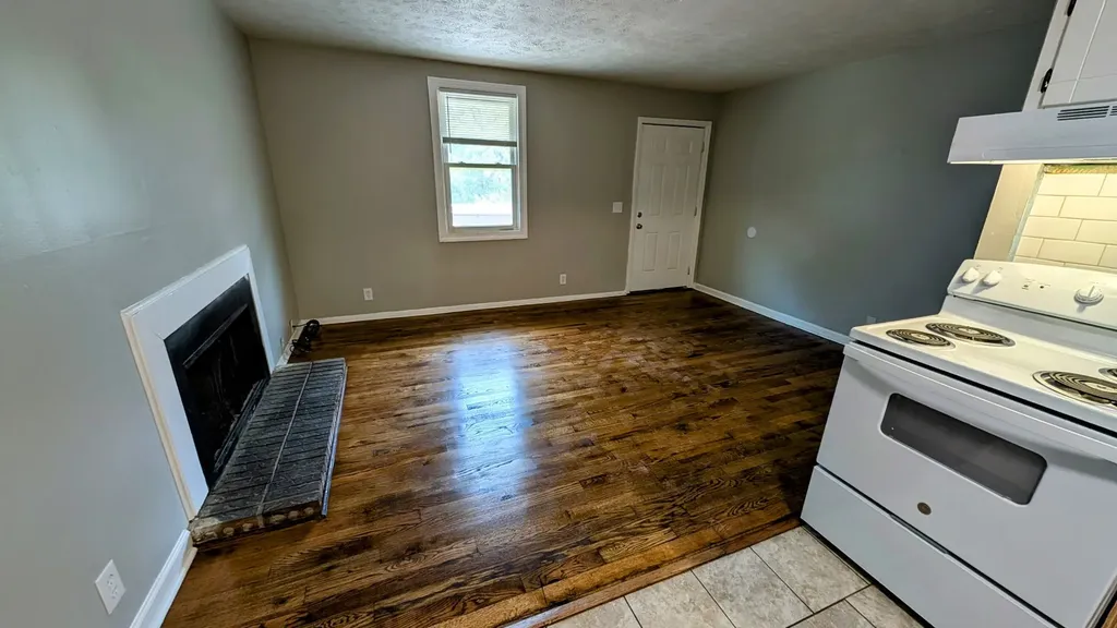 5104 Linbar Drive Nashville TN 37211