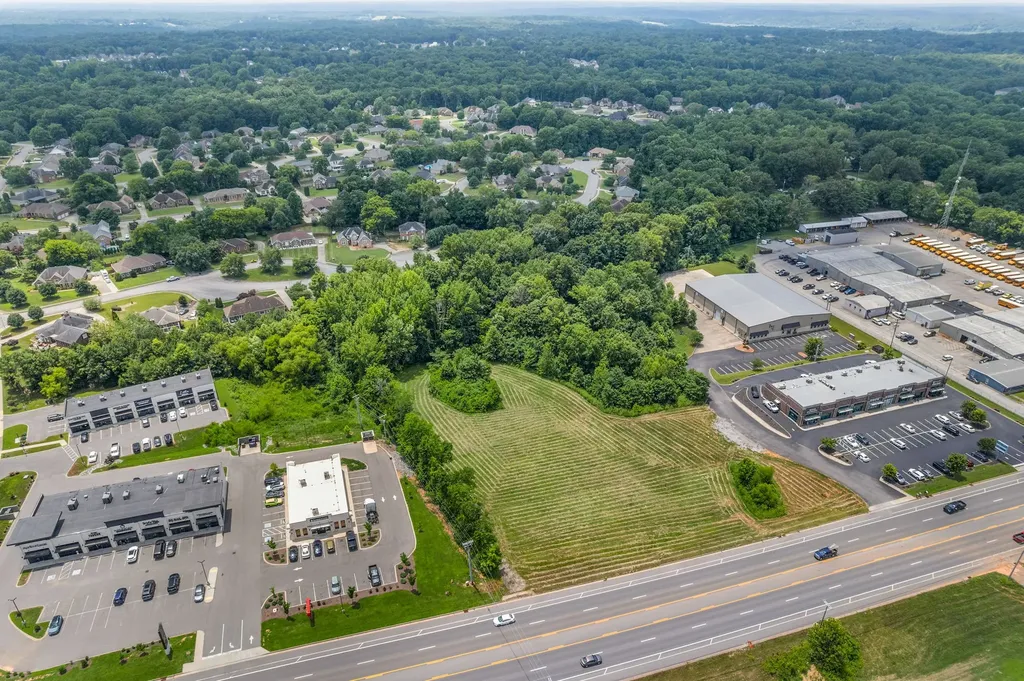 2630 Madison Street Clarksville TN 37043