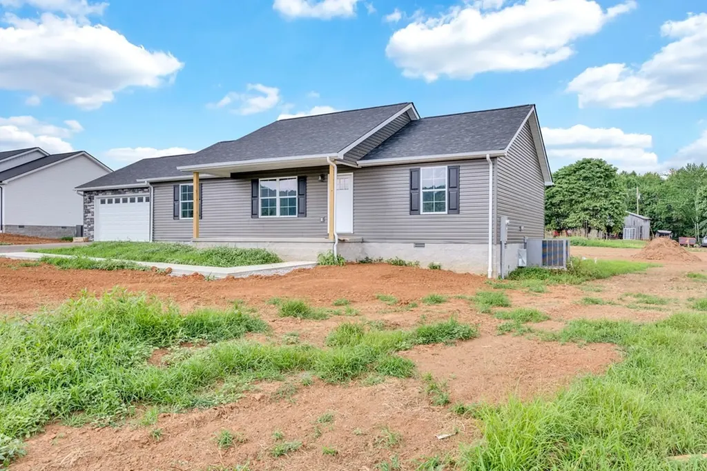 586 Harleys Ridge Road Sparta TN 38583