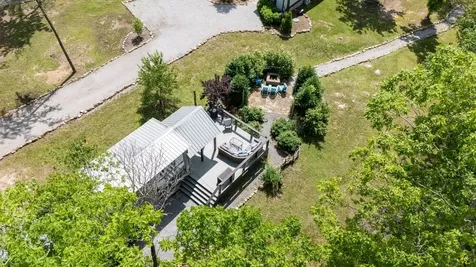 40 Sunset Court Tracy City TN 37387
