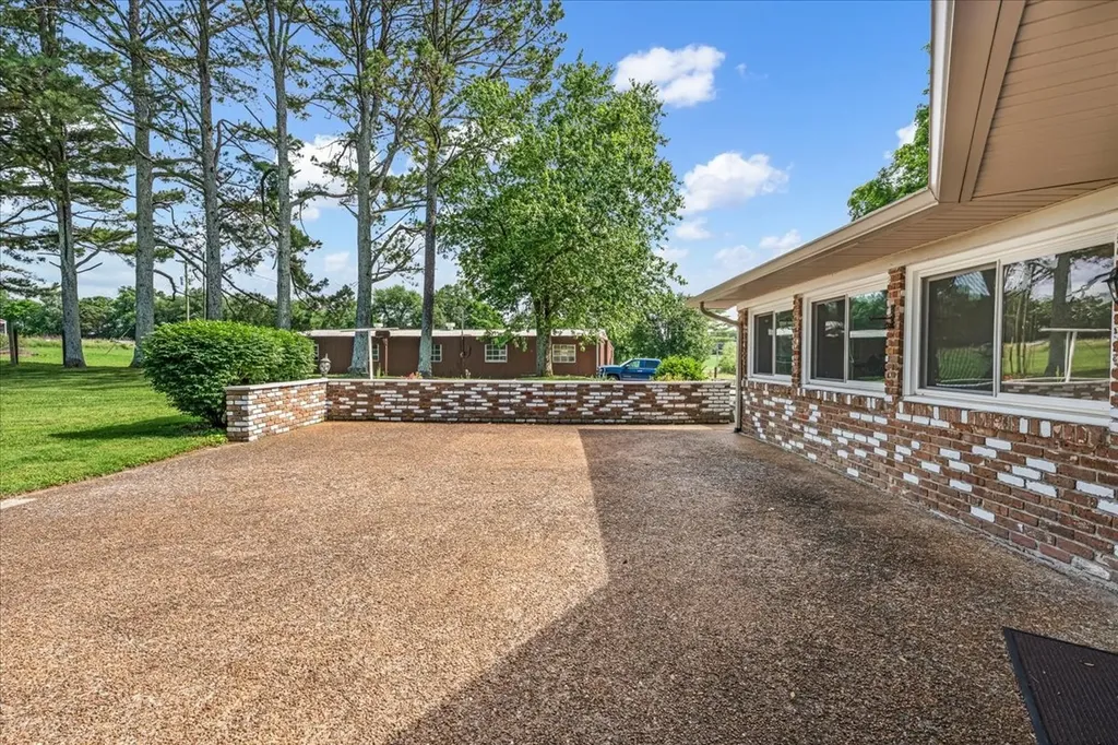 183 Prairie Plains Road Hillsboro TN 37342