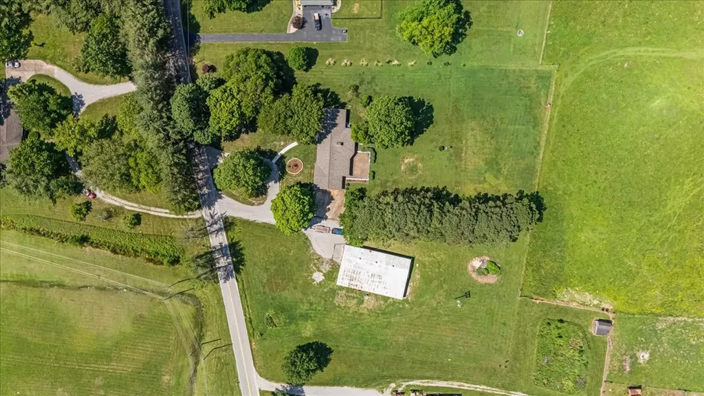 183 Prairie Plains Road Hillsboro TN 37342