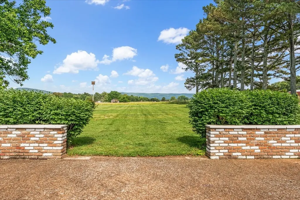 183 Prairie Plains Road Hillsboro TN 37342