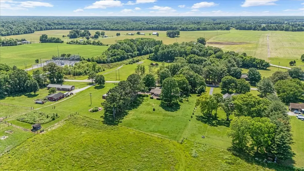 183 Prairie Plains Road Hillsboro TN 37342
