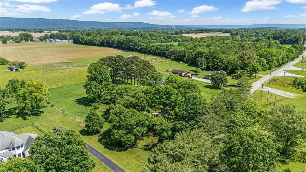 183 Prairie Plains Road Hillsboro TN 37342