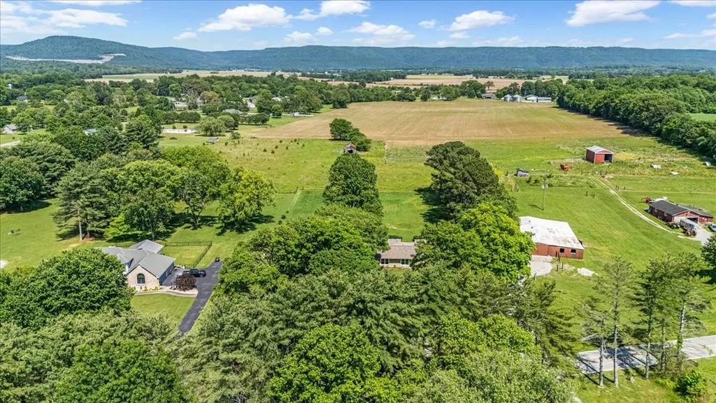 183 Prairie Plains Road Hillsboro TN 37342