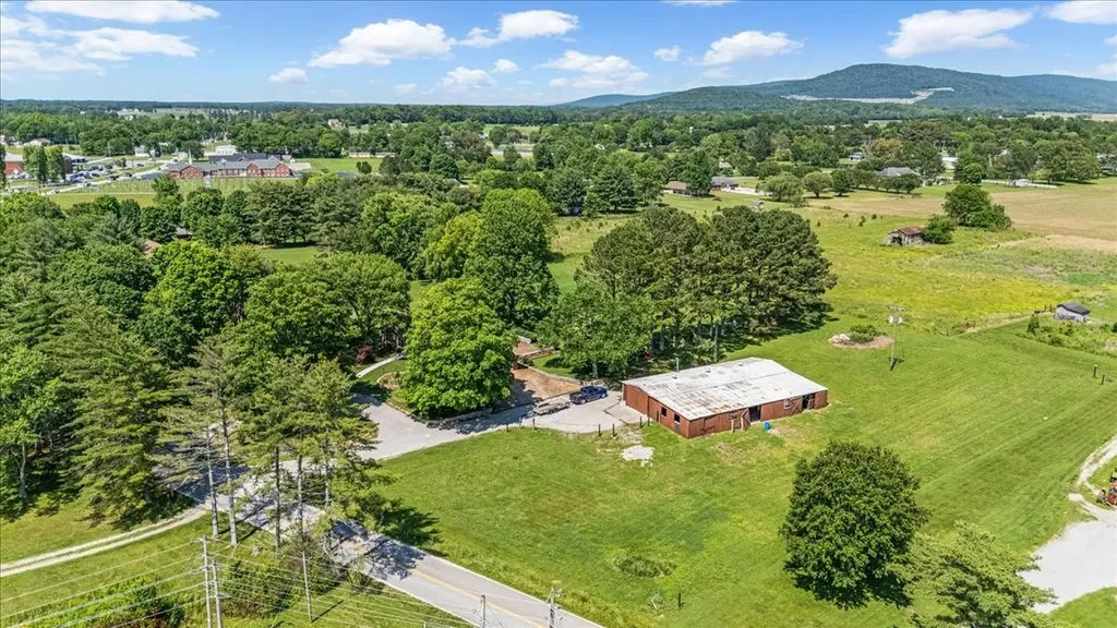 183 Prairie Plains Road Hillsboro TN 37342