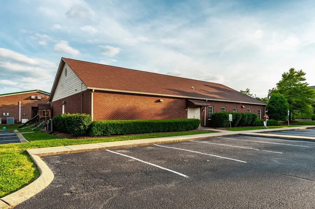 20 Executive Park Drive Hendersonville TN 37075