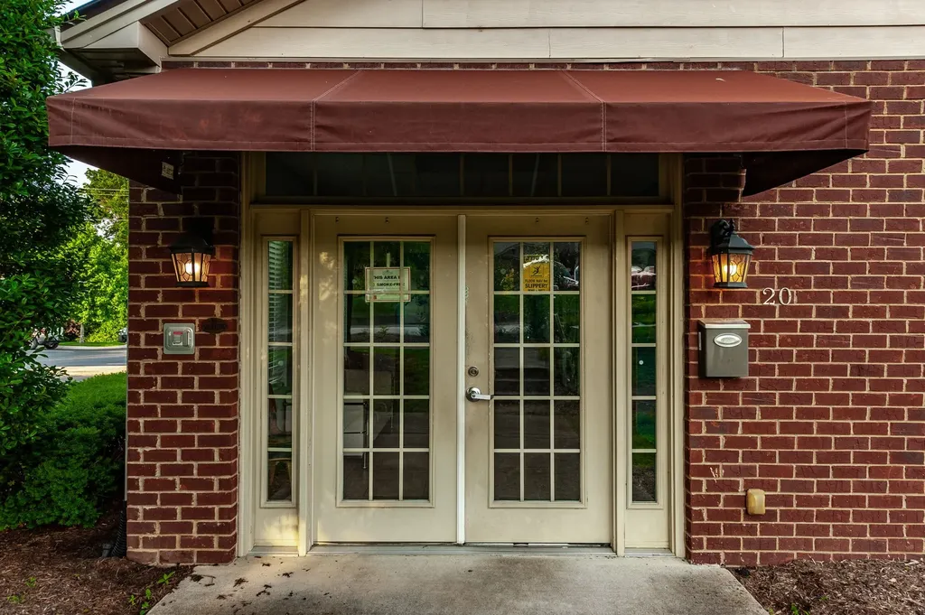 20 Executive Park Drive Hendersonville TN 37075