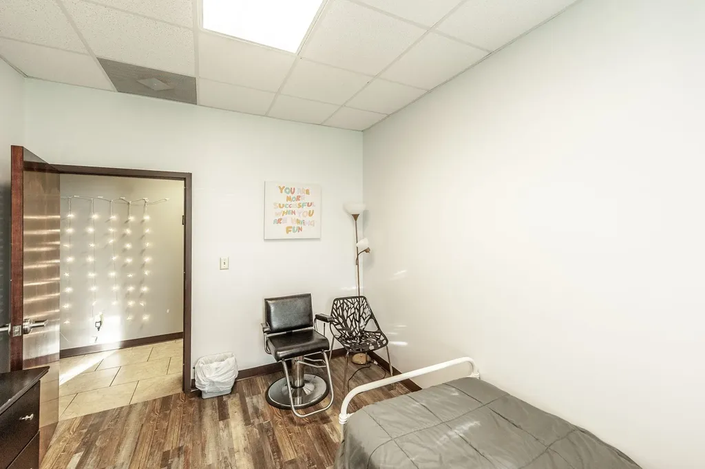 20 Executive Park Drive Hendersonville TN 37075