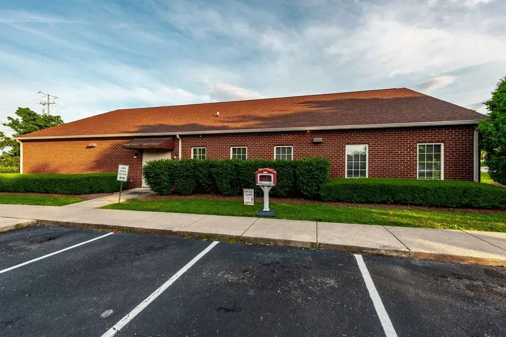 20 Executive Park Drive Hendersonville TN 37075