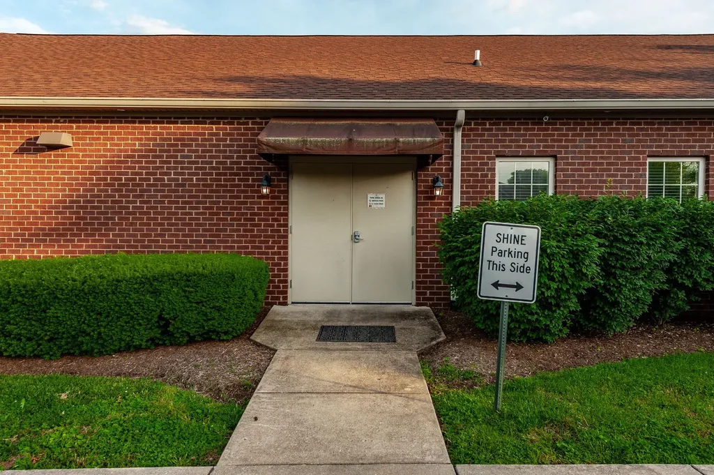 20 Executive Park Drive Hendersonville TN 37075