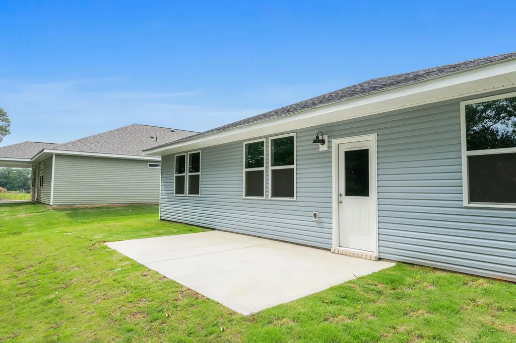 34 Aurora Circle Fayetteville TN 37334