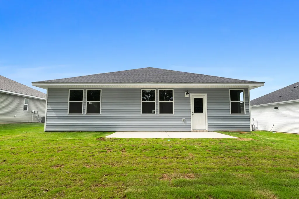 34 Aurora Circle Fayetteville TN 37334
