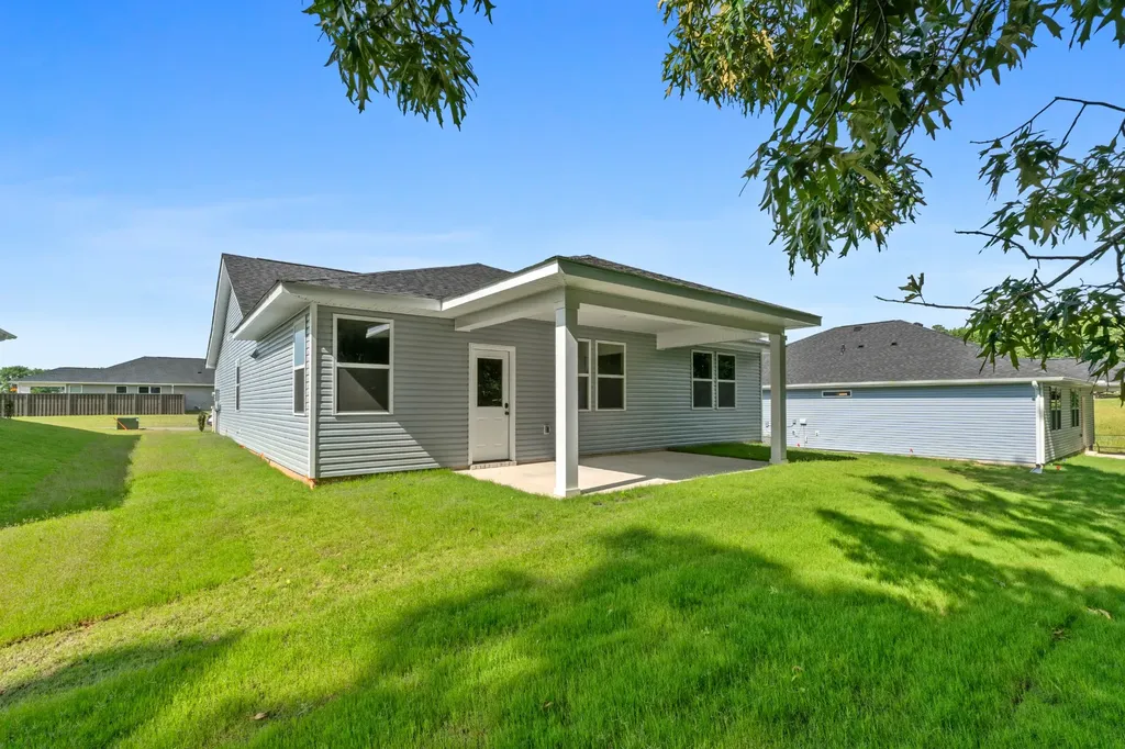 30 Aurora Circle Fayetteville TN 37334