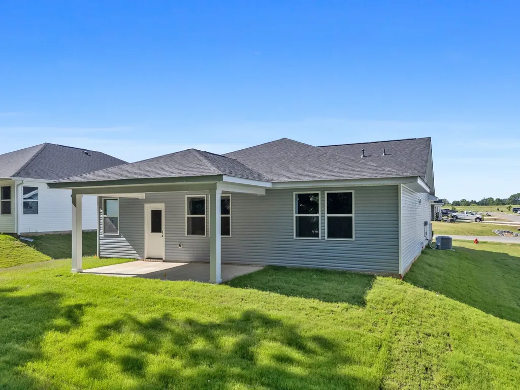 30 Aurora Circle Fayetteville TN 37334
