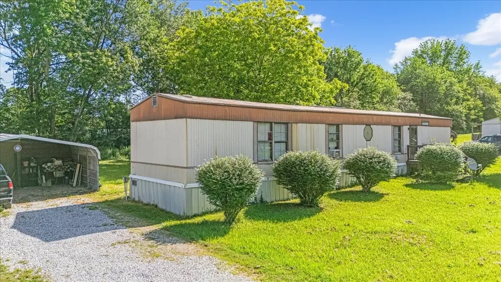 0 Ez Lane Manchester TN 37355