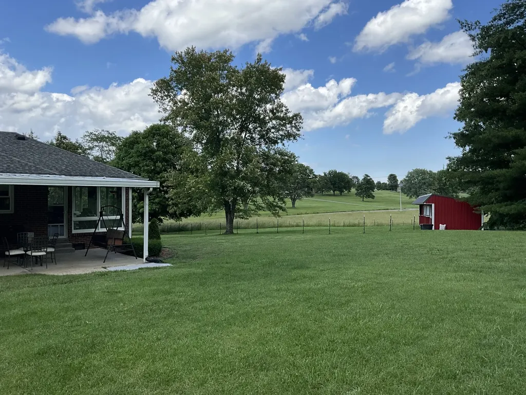 5247 Stacy Springs Road Springfield TN 37172