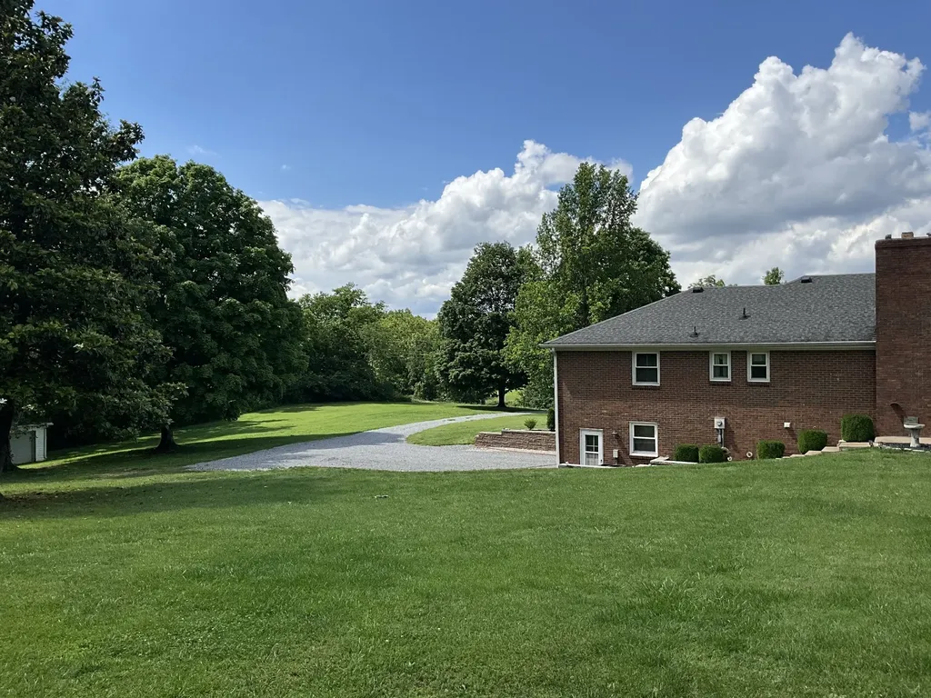 5247 Stacy Springs Road Springfield TN 37172