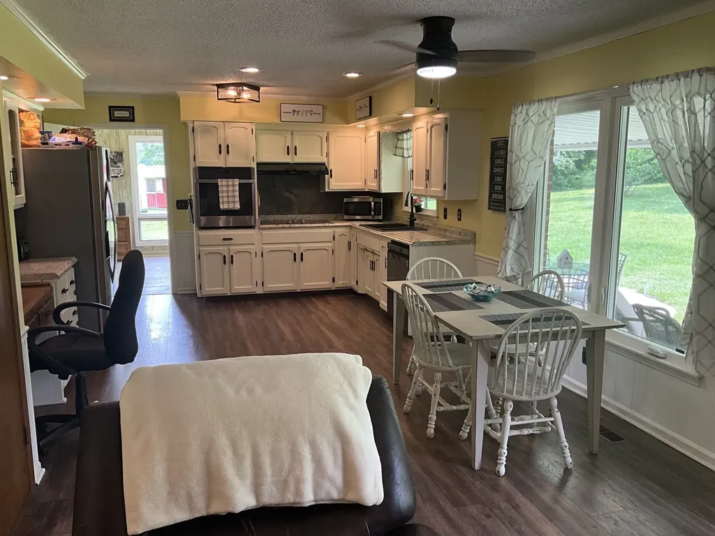 5247 Stacy Springs Road Springfield TN 37172