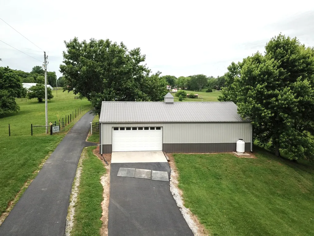 5148 Hwy 49w Springfield TN 37172