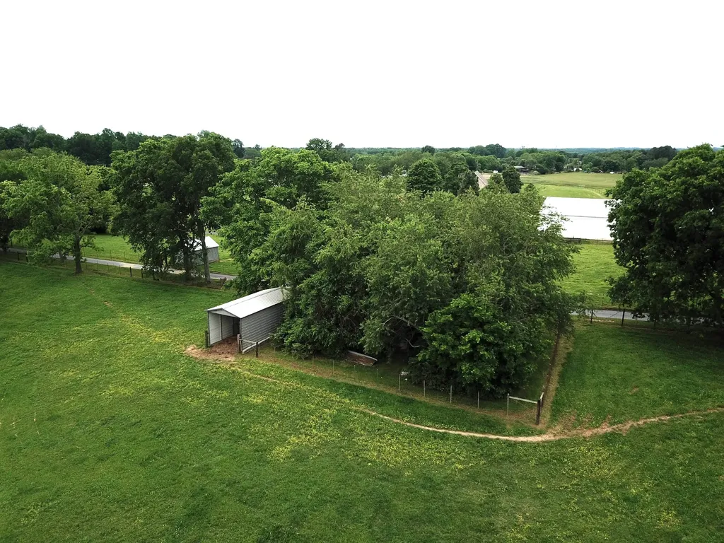 5148 Hwy 49w Springfield TN 37172