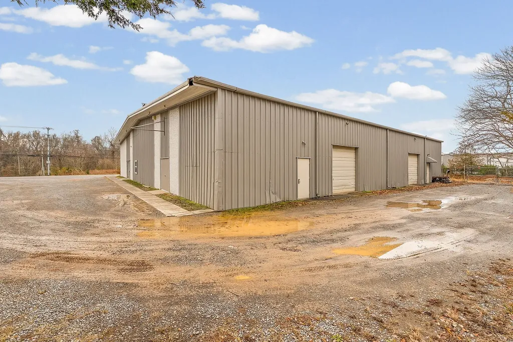 1379D Ashland City Road Clarksville TN 37040