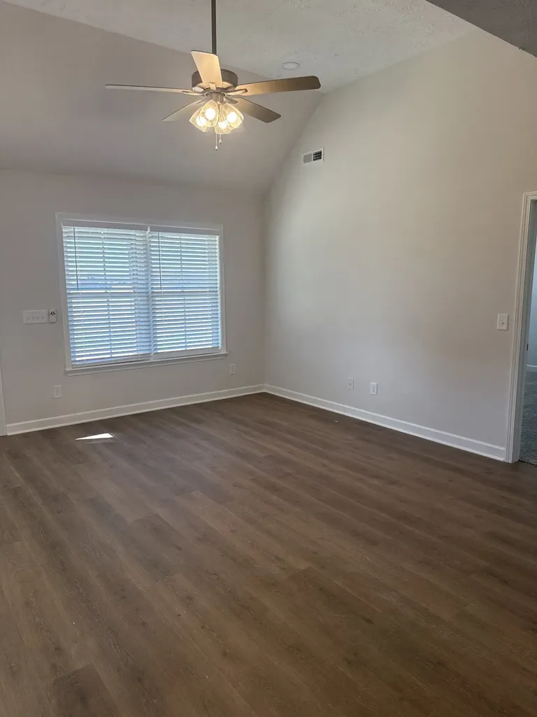 3325 Curie Circle Christiana TN 37037