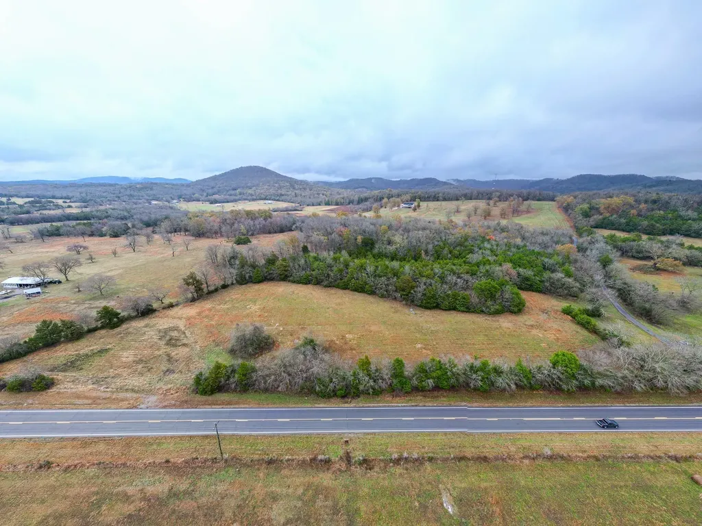 12225 Manchester Pike, E Christiana TN 37037