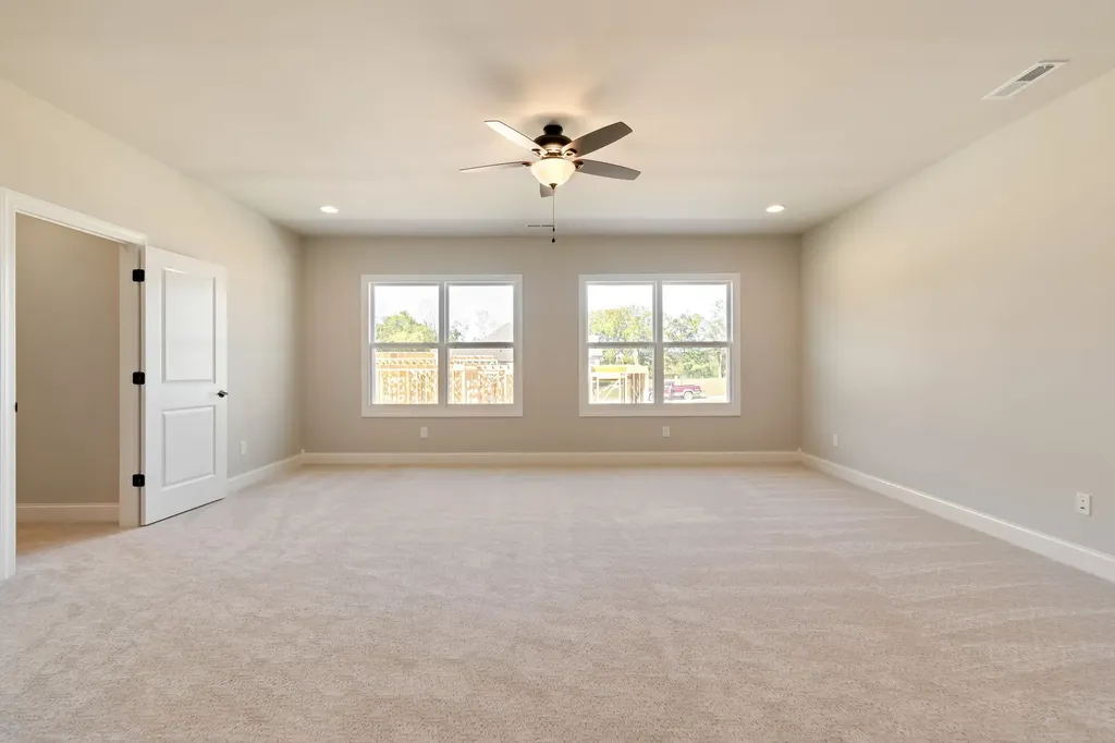 4111 Affiant Way Columbia TN 38401