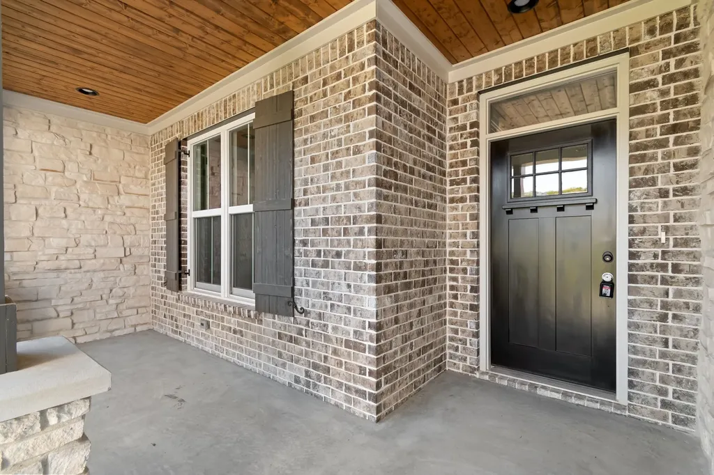 4111 Affiant Way Columbia TN 38401
