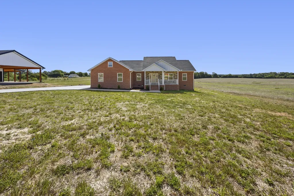 6265 Mcminnville Highway Smithville TN 37166