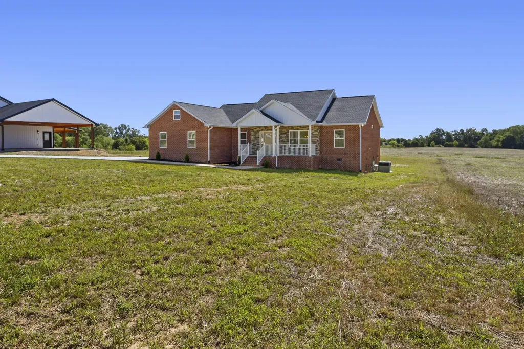 6265 Mcminnville Highway Smithville TN 37166