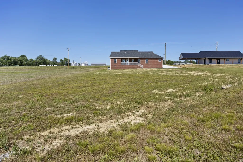 6265 Mcminnville Highway Smithville TN 37166