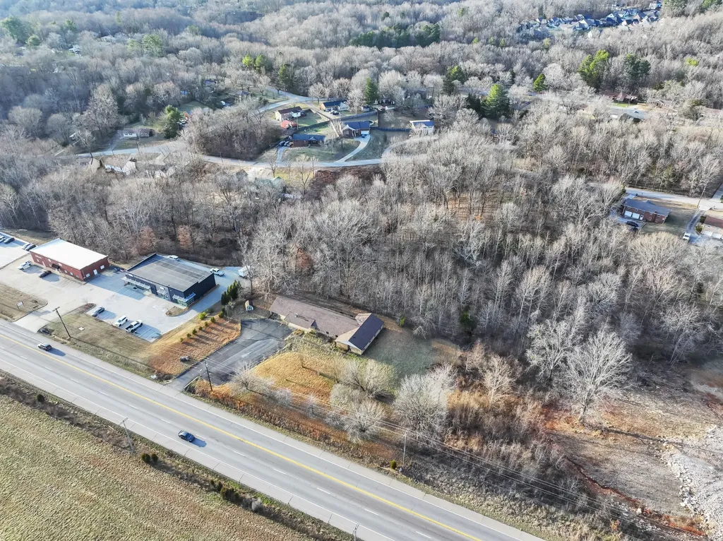 2425 Highway 41a Bypass Clarksville TN 37043