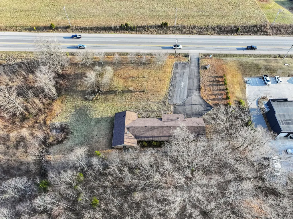 2425 Highway 41a Bypass Clarksville TN 37043