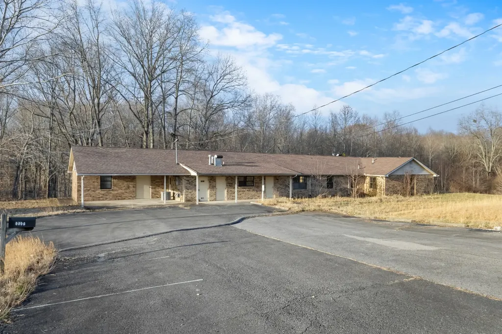 2425 Highway 41a Bypass Clarksville TN 37043