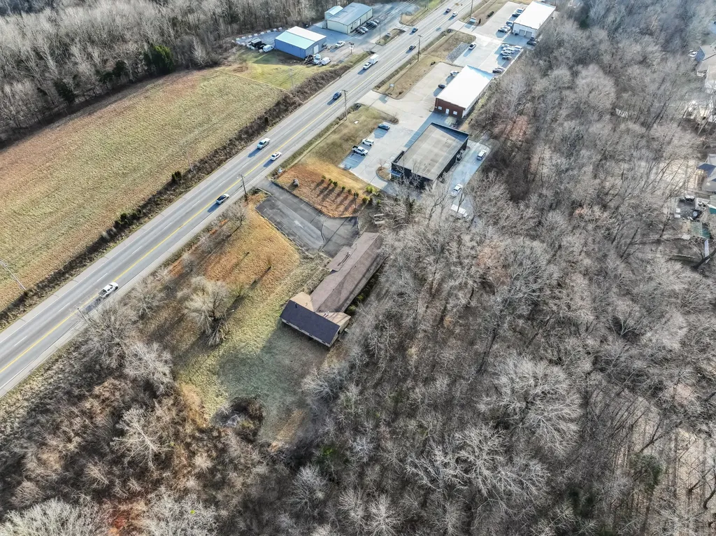 2425 Highway 41a Bypass Clarksville TN 37043