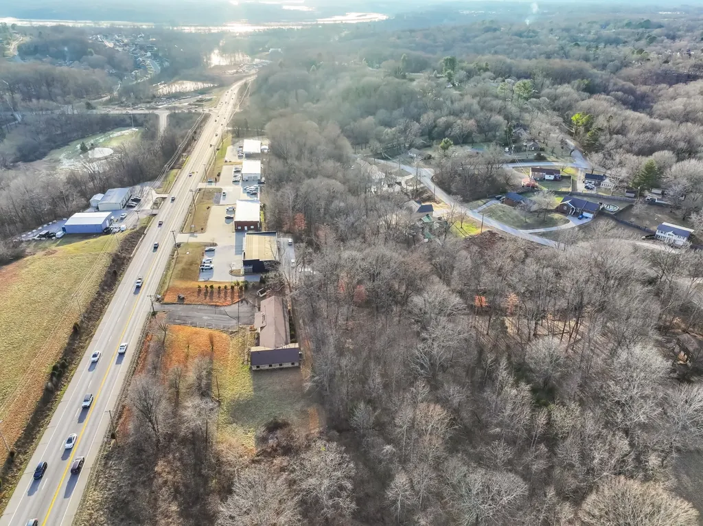 2425 Highway 41a Bypass Clarksville TN 37043