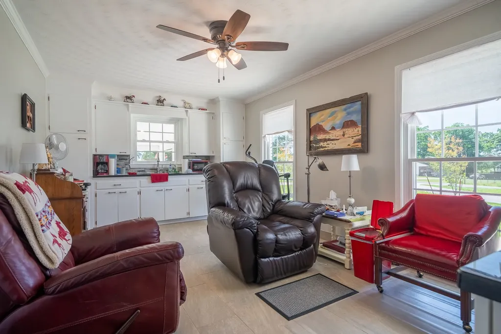 1448 Baker Lane Lawrenceburg TN 38464