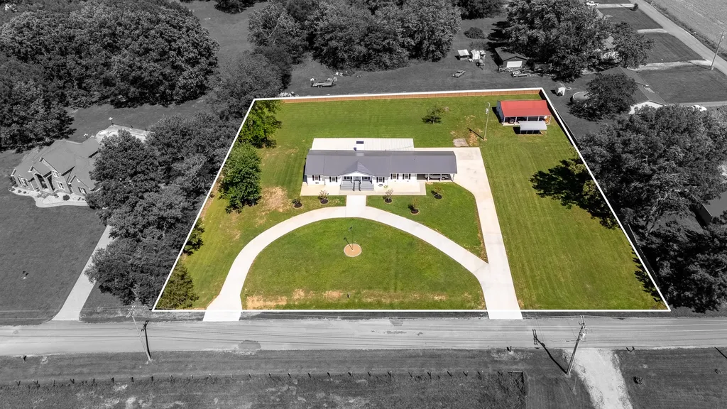 1448 Baker Lane Lawrenceburg TN 38464