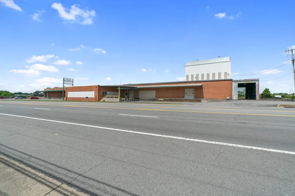 4000 Memorial Boulevard Springfield TN 37172