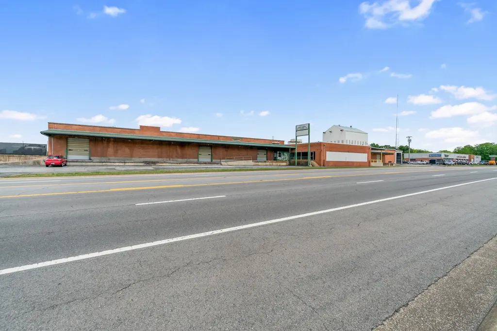 4000 Memorial Boulevard Springfield TN 37172